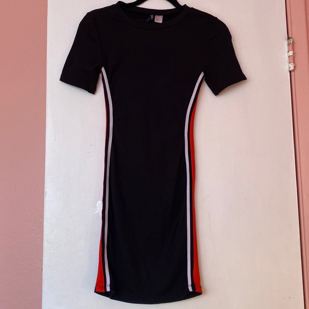 H&M Black with White and Red Stripes Long Bodycon Short Sleeve Dress